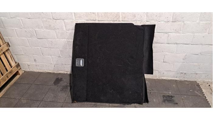 Coffre tapis Peugeot 408