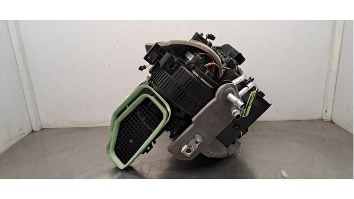 Boîtier chauffage Peugeot 408