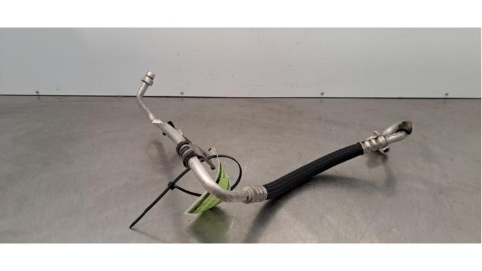 Tuyau clim Renault Trafic