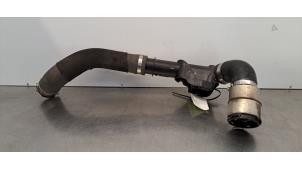 Gebruikte Intercooler Buis Renault Master III (FV) 2.3 dCi 150 16V FWD Prijs € 66,55 Inclusief btw aangeboden door Autohandel Didier