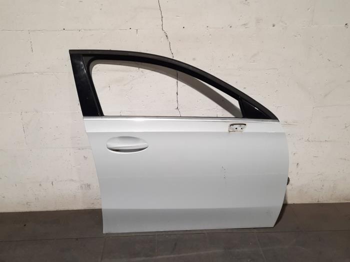 Portière 4portes avant droite Mercedes A-Klasse