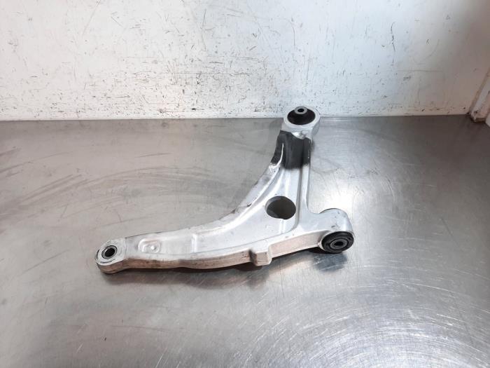 Bras de suspension avant gauche Renault Master