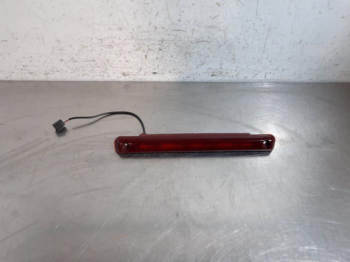 Feu de freinage supplémentaire centre Renault Master