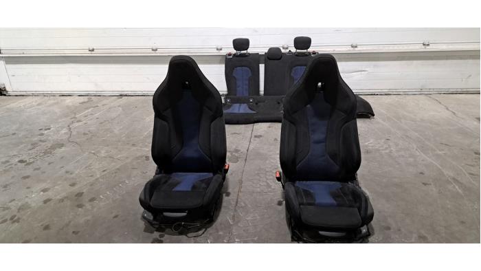 Kit revêtement (complet) BMW 1-Série