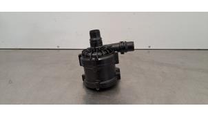 Gebruikte Extra waterpomp Peugeot Expert e-Expert Prijs € 66,55 Inclusief btw aangeboden door Autohandel Didier