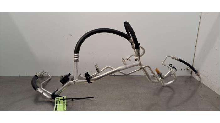 Tuyau clim Peugeot Expert