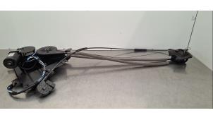 Gebruikte Schuifdeur motor links Peugeot Expert e-Expert Prijs € 399,30 Inclusief btw aangeboden door Autohandel Didier