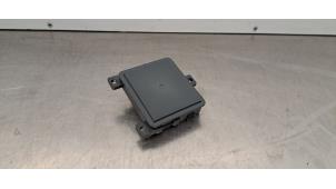 Gebruikte Radar sensor Opel Astra L Sports Tourer (F4/FC/FN/FR) 1.6 Plug-in Hybrid Turbo 16V Prijs € 96,80 Inclusief btw aangeboden door Autohandel Didier