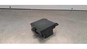 Gebruikte Radar sensor Peugeot 408 1.6 16V HYbrid 180 Prijs € 199,65 Inclusief btw aangeboden door Autohandel Didier