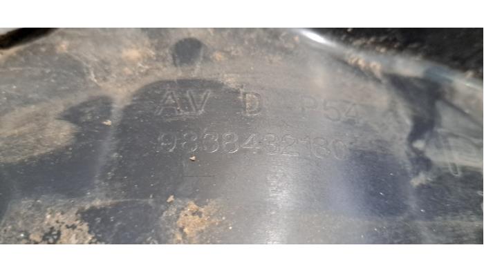 Passage de roue Peugeot 408