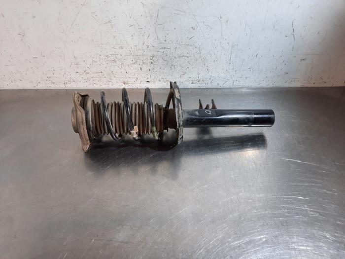 Amortisseur avant droit Mercedes A-Klasse