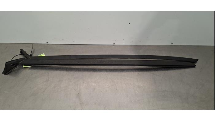 Ensemble Cadre pare-brise Peugeot 308