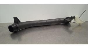 Gebruikte Intercooler Buis Opel Astra L Sports Tourer (F4/FC/FN/FR) 1.6 Plug-in Hybrid Turbo 16V Prijs € 36,30 Inclusief btw aangeboden door Autohandel Didier