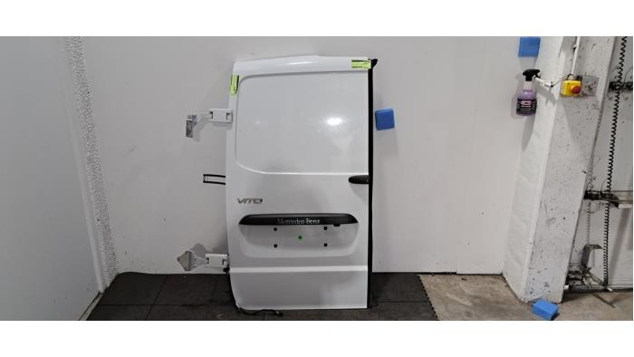 Portière arrière camionnette Mercedes Vito