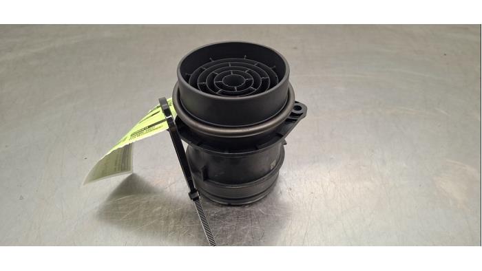 Luchtmassameter van een Volkswagen Crafter (SY) 2.0 TDI FWD 2024