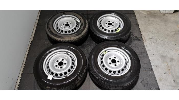 Kit jantes + pneumatiques Volkswagen Crafter