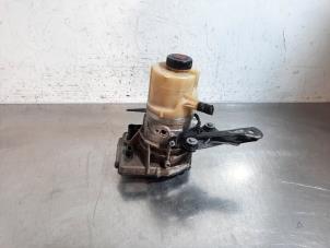 Gebruikte Servopomp Renault Trafic (1FL/2FL/3FL/4FL) 2.0 dCi 16V 120 Prijs € 399,30 Inclusief btw aangeboden door Autohandel Didier