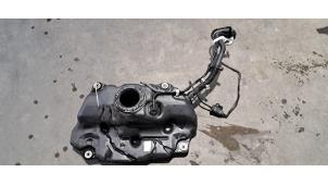 Gebruikte Tank Toyota Yaris IV (P21/PA1/PH1) 1.5 12V Hybrid 115 Prijs € 199,65 Inclusief btw aangeboden door Autohandel Didier