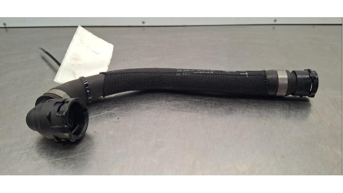 Tuyau radiateur Mercedes C-Klasse