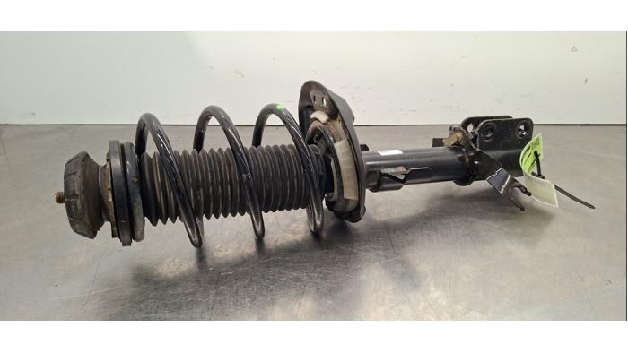 Amortisseur avant gauche Renault Clio