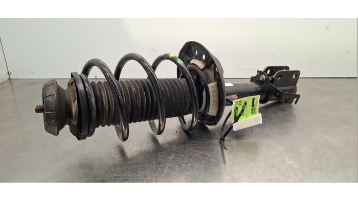 Amortisseur avant droit Renault Clio