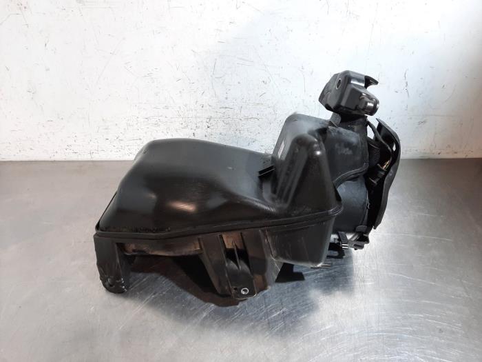 Réservoir Adblue Volvo V60