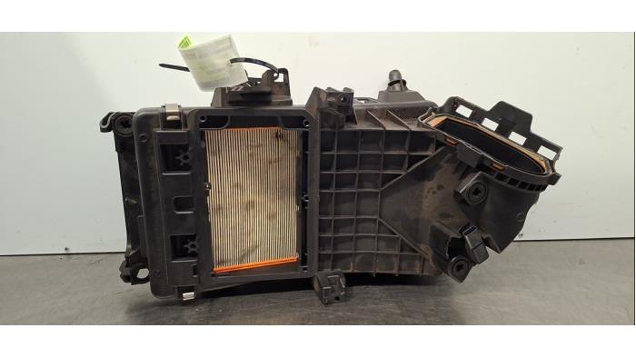 Boîtier filtre à air Mercedes C-Klasse