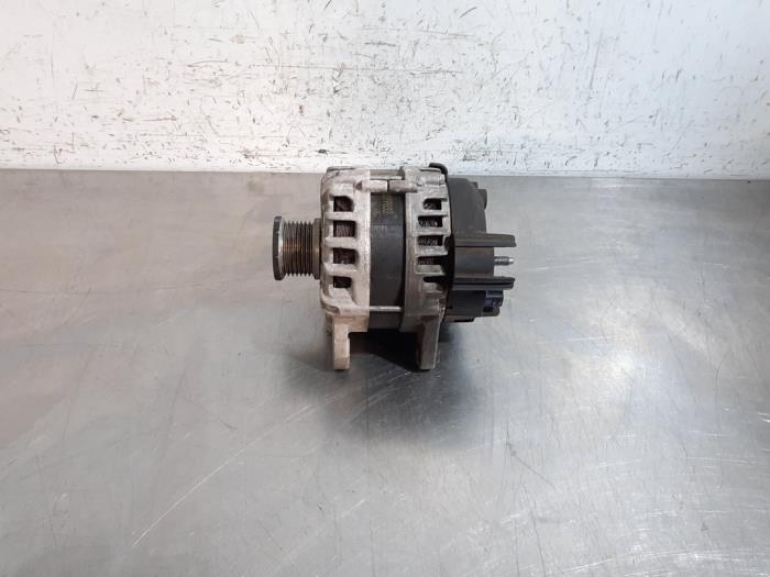 Dynamo Renault Trafic