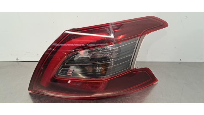 Feu arrière droit Peugeot 308