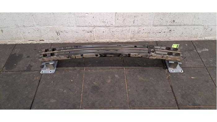 Cadre pare-chocs avant Nissan Micra