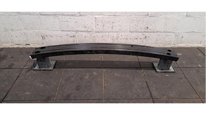 Cadre pare-chocs arrière Nissan Micra