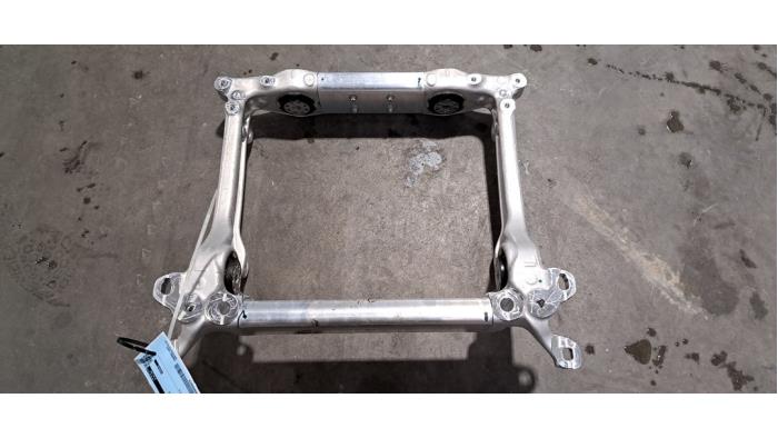 Support moteur Mercedes EQS