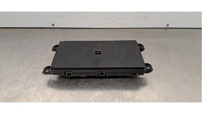 Chargeur sans fil Mercedes EQS