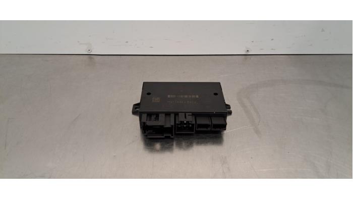 Module crochet de traction Mercedes EQS