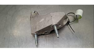 Gebruikte Motorsteun Suzuki S-Cross (JY) 1.5 Dualjet Hybrid Prijs € 36,30 Inclusief btw aangeboden door Autohandel Didier