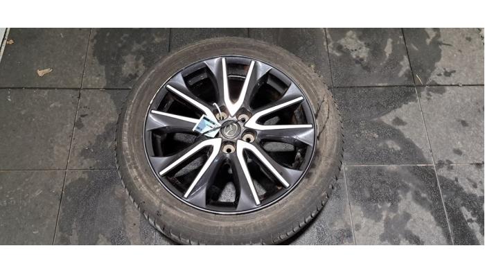 Velg + Band Mazda CX-3