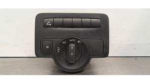 Gebruikte Schakelaar Koplamp Ihv Mercedes Vito (447.6) 2.0 119 CDI 16V Prijs € 30,25 Inclusief btw aangeboden door Autohandel Didier