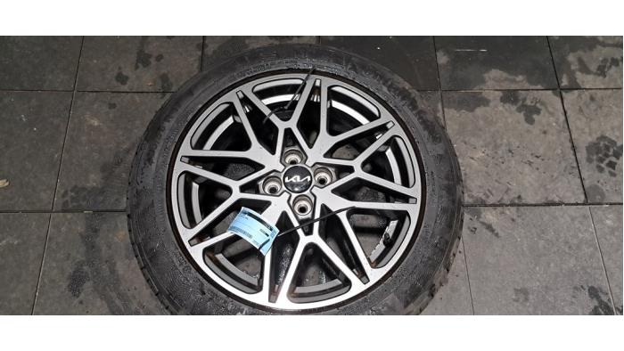 Jante + pneumatique Kia Stonic