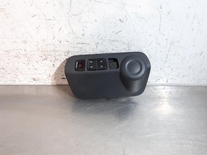 Commutateur éclairage d'urgence Renault Kwid