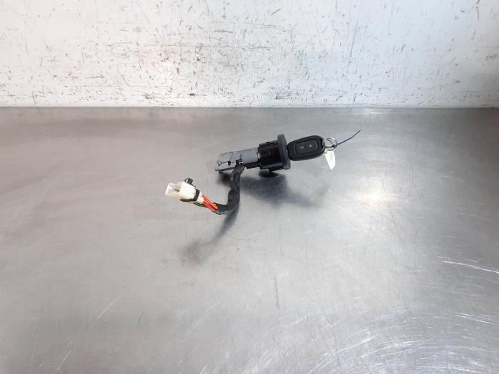 Serrure de contact + clé Renault Kwid