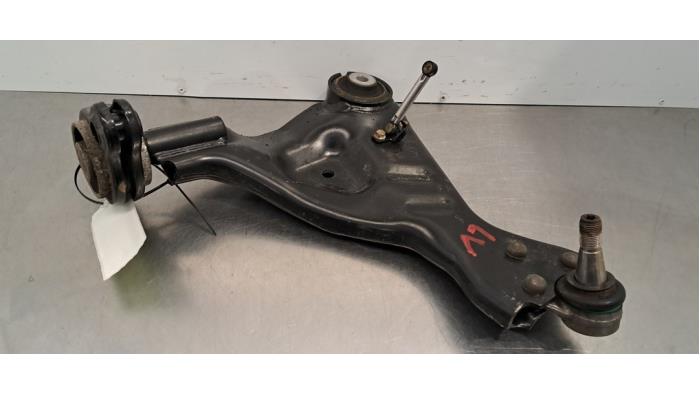 Bras de suspension avant gauche Mercedes Vito