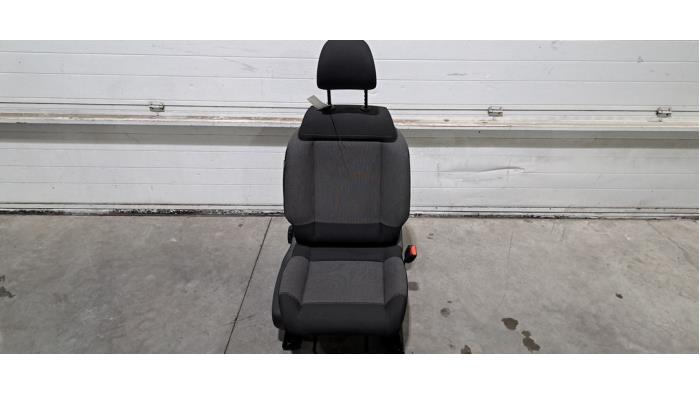 Siège droit Citroen C3