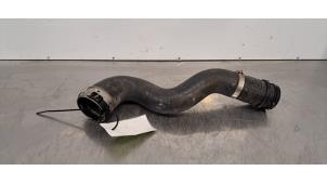 Gebruikte Intercooler Slang Opel Astra K 1.6 CDTI 110 16V Prijs € 48,40 Inclusief btw aangeboden door Autohandel Didier