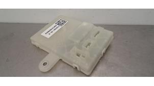 Gebruikte Module (diversen) Tesla Model Y (5YJY) Long Range,Performance Prijs € 133,10 Inclusief btw aangeboden door Autohandel Didier