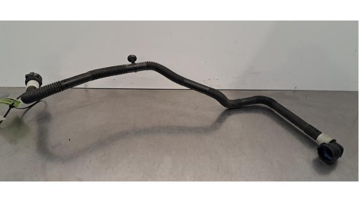 Tuyau radiateur Tesla Model Y