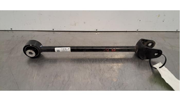 Bras de suspension arrière droit Tesla Model Y