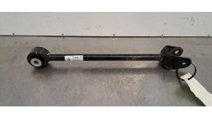 Gebruikte Draagarm rechts-achter Tesla Model Y (5YJY) Long Range,Performance Prijs € 54,45 Inclusief btw aangeboden door Autohandel Didier