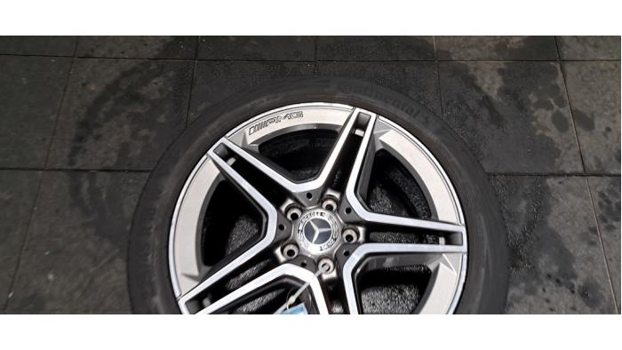 Jante + pneumatique Mercedes CLA