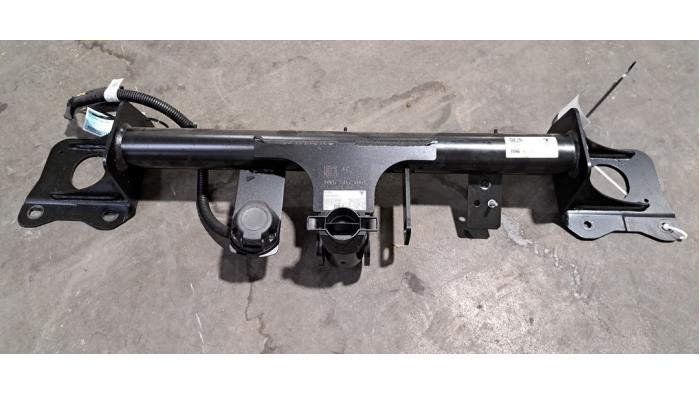 Crochet d'attelage Tesla Model Y