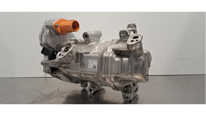 Pompe clim Mercedes EQS